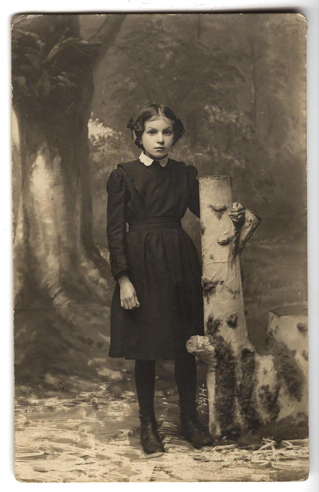 Евгения Решетникова, гимназистка