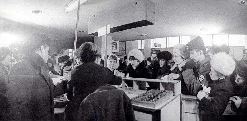 Встреча миллионного пассажира. Иркутский аэропорт, 1970 год