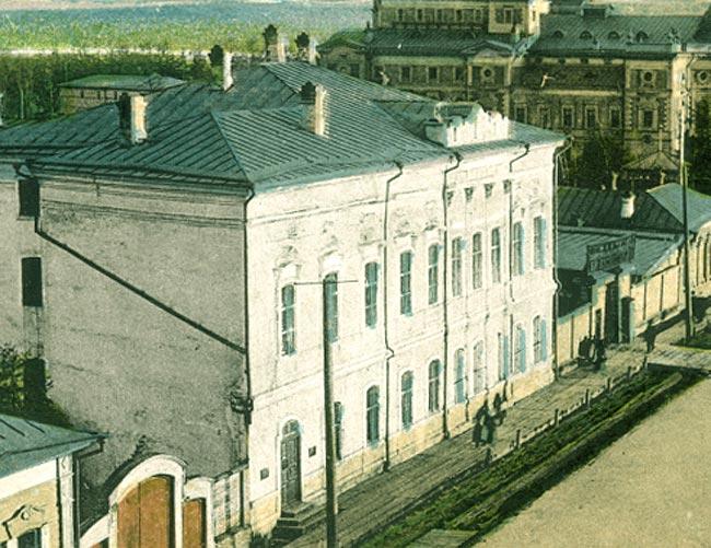Частная музыкальная школа свободных художников Е. Г. Городецкой, Р. А. Иванова и М. Н. Синицына. Была образована в 1905 г. С 1907 г. ее классы помещались в верхнем этаже большого каменного дома № 10 по Большой (К. Маркса) улице (разобран в 1968 г.). Культурное значение школы, являвшейся в то время единственным музыкальным заведением этого рода в целом крае, было очень велико. Она воспитала много хороших музыкантов, сыгравших значительную роль в музыкальной жизни Иркутска.