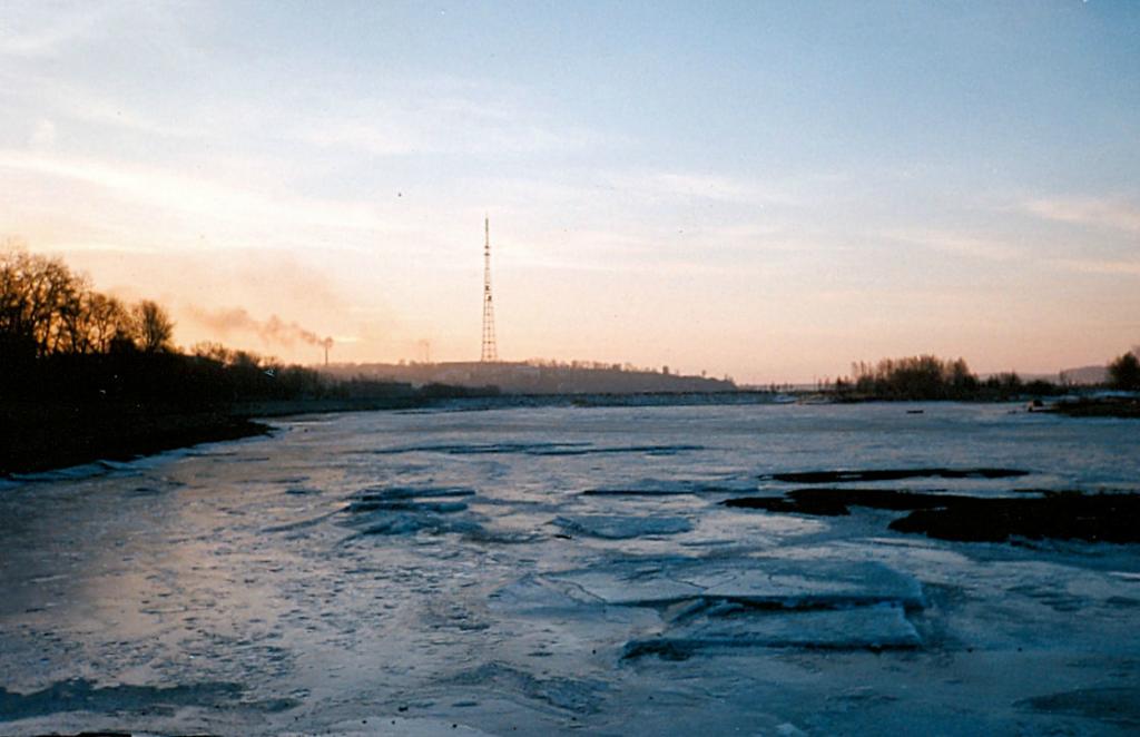 Транссибирская магистраль - 1990 год. Иркутск на Ангаре.