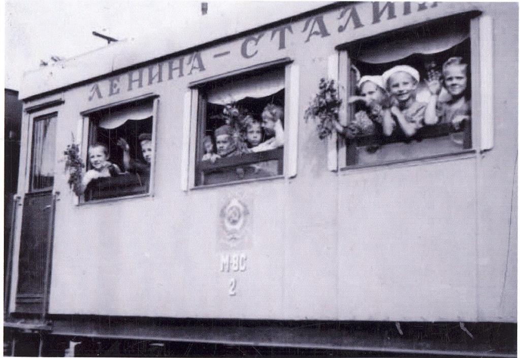 &quot;Спасибо товарищу Сталину за наше счастливое детство!&quot;