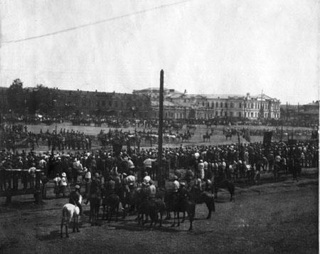 Иркутск. Тихвинская площадь. 1917 или 1919 г. Из коллекции И.Булыгина.