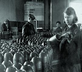 На заводе боеприпасов