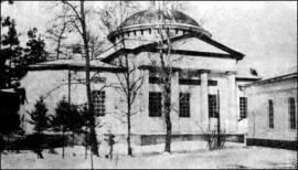 10. Смоленская церковь, в которой помещалась ризница монастыря 
Фото из «Альбома видов Иркутского Вознесенского святителя 
Иннокентия монастыря». Одесса 1914 г.
