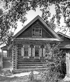 Изба в деревне Мякотино Горьковской области.