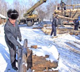 Перевезли и собрали кузницу без особых проблем.
