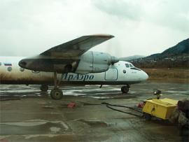 У самолета Ан-24 авиакомпании "ИрАэро", вылетевшего из аэропорта Бодайбо в Иркутск, отказал двигатель