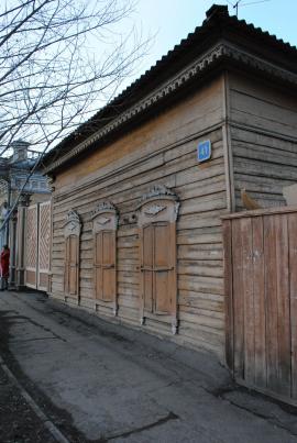 Главный фасад  дома
