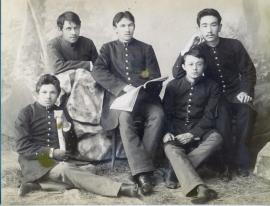 Иркутские гимназисты. Фото около 1890. В центре И. С. Фатеев