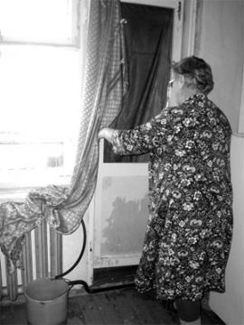 Лидия Юрьева ждет, когда работники коммунального хозяйства исправят собственные ошибки.