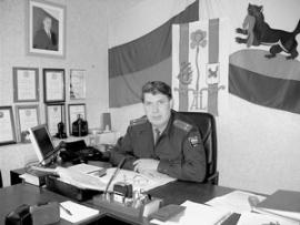 Начальник городского и одновременно районного отдела внутренних дел Василий Алексеев.