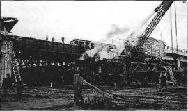 Станция Иркутск. Работы на железнодорожных путях. Фото 1936 г.