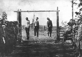 Казнь большевиков в Нижнеудинске. Фото 1918 года 