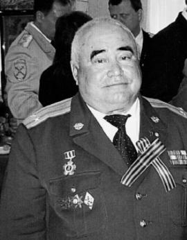 Сегодня Владимир Иннокентьевич Белобородов возглавляет региональное отделение Общероссийской общественной организации «Российский союз ветеранов». С известным иркутянином, героем Великой Отечественной войны, генералом Советской армии Афанасием Белобородовым у них общие корни: «Когда-то наш предок Семен Белобород основал деревню на реке Илим. Оттуда Белобородовы стали расселяться по всей Иркутской области»
